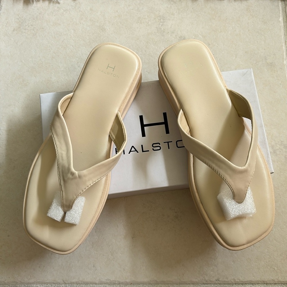 HALSTON SANDALS